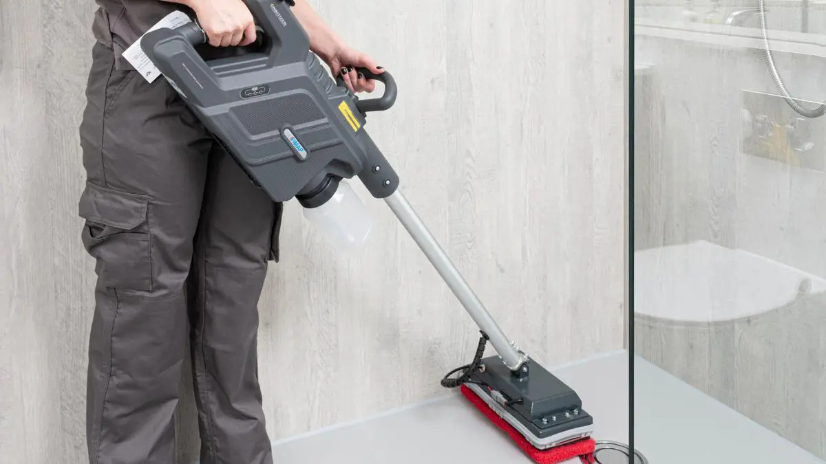Commercial washroom cleaning and hygiene services using specialist equipment – Pioneer FM UK